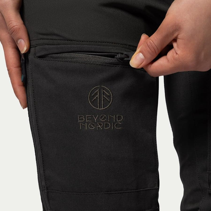 110_3737434f85-bn001v2-w-unexplored-17-square