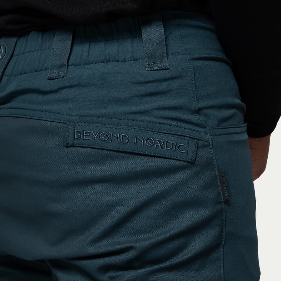 115_1b93e37017-bn009-m-midnight-21-square