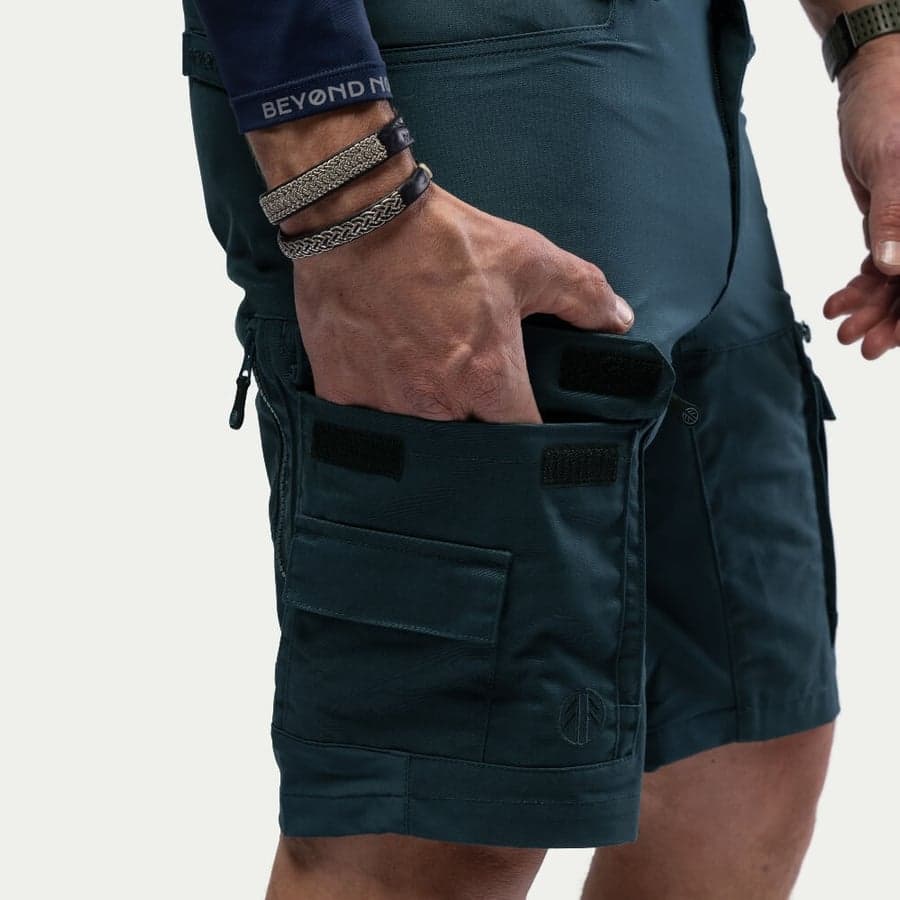 117_e05cd06b9f-bn010-m-midnight-9-square