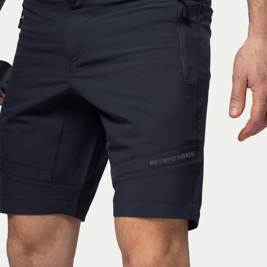 124_448de89eb7-bn013-m-carbon-2-16-square