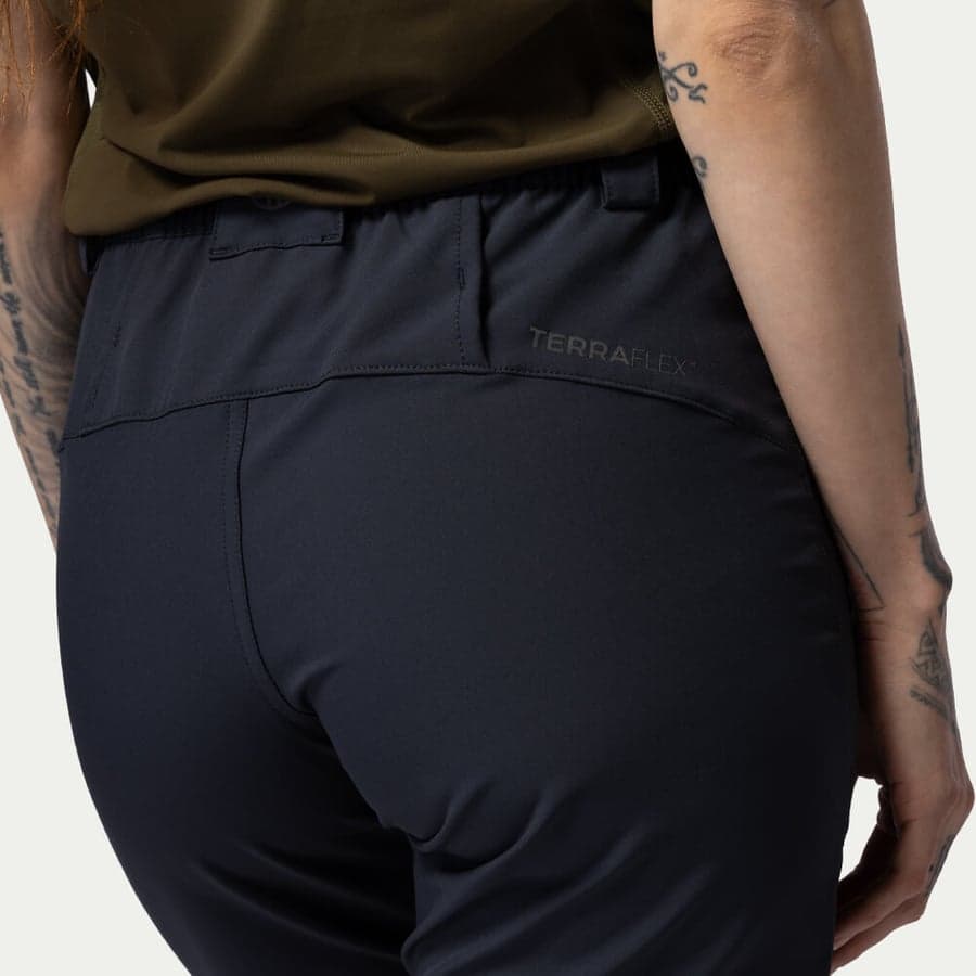 125_3123253982-bn013-w-carbon-18-square