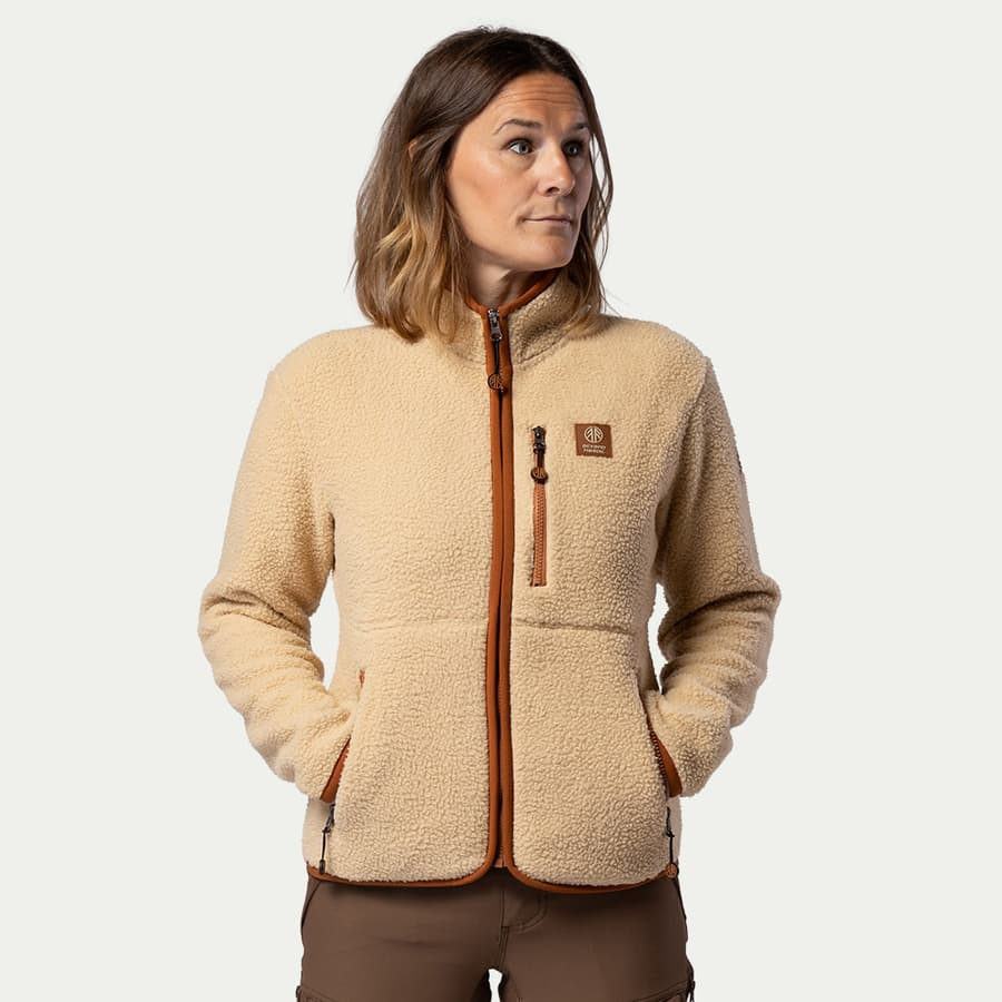 135_b5c43c0522-bn308-w-beige-potters-09-square