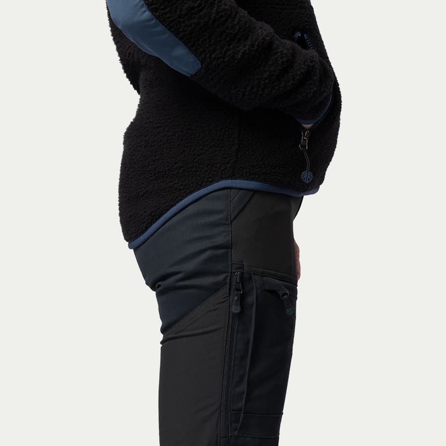 135_d7354c7a05-bn308-w-black-midnight-square