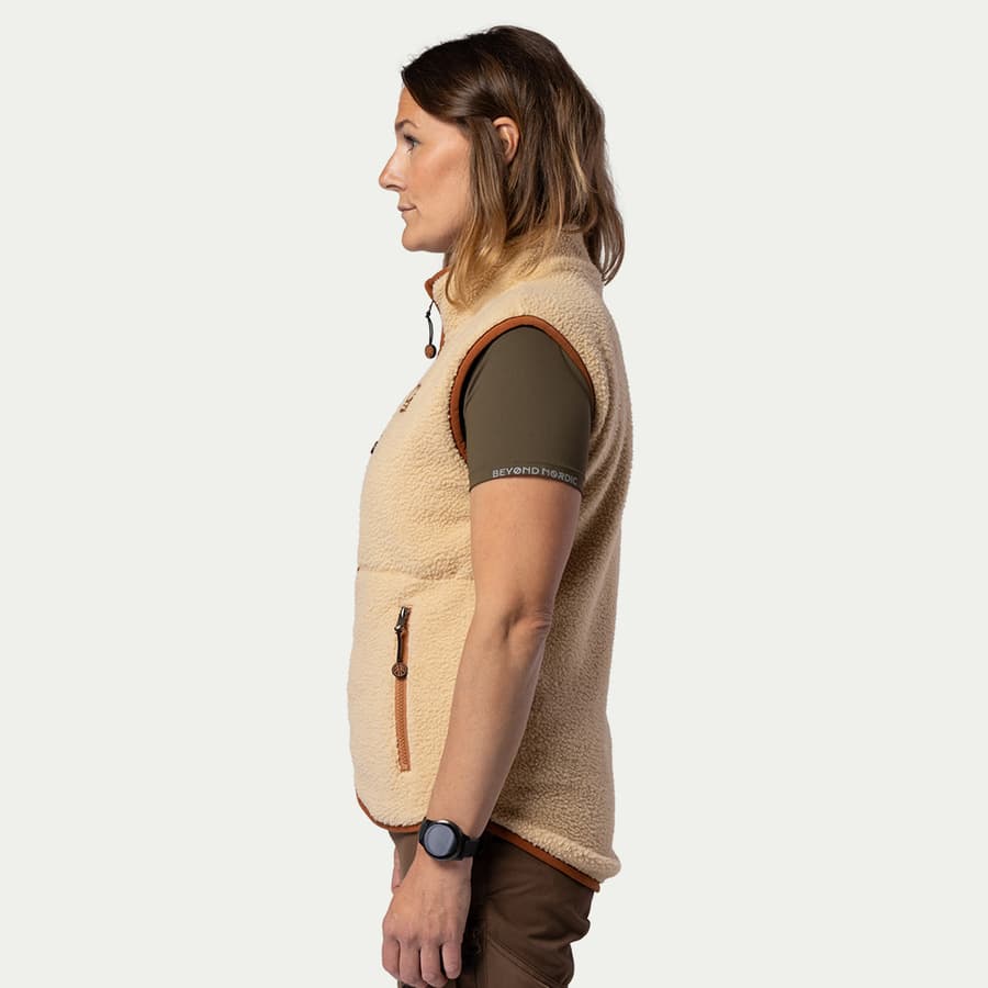 137_09077de9b9-bn309-w-beige-clay-04-square