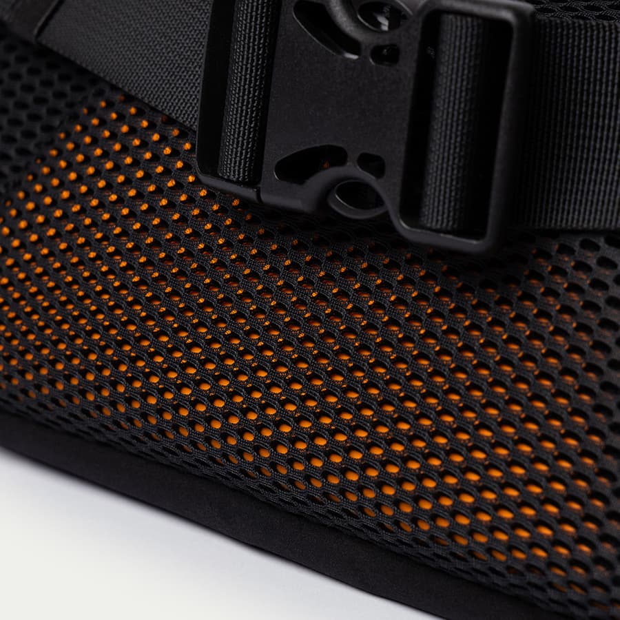 140_a5af406365-bn505-waistpack-01-square