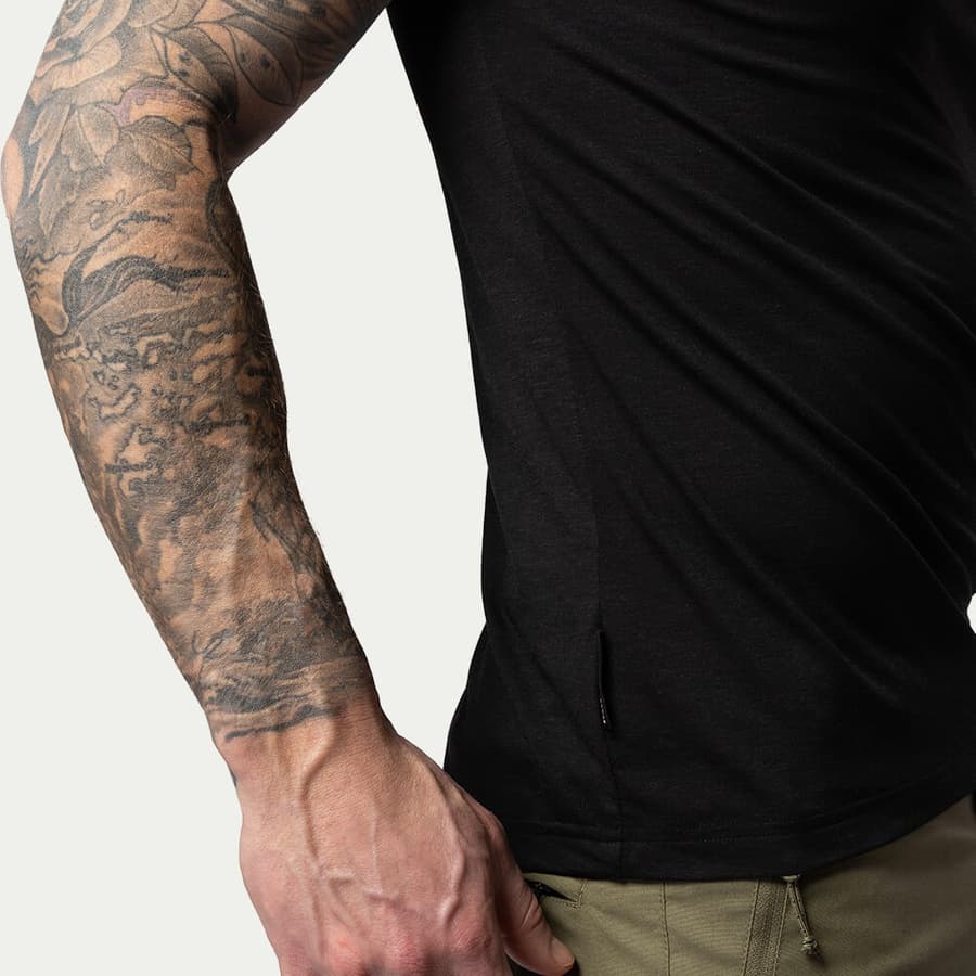 162_35689133b6-bn216-onyxblack-m-12-square