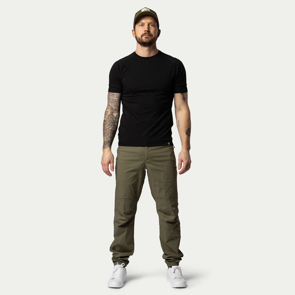 162_5f4f9753d1-bn216-onyxblack-m-full