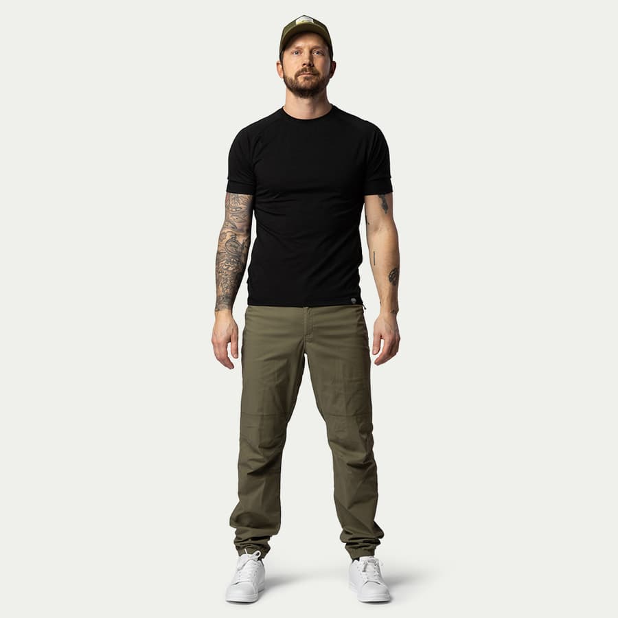 162_5f4f9753d1-bn216-onyxblack-m-square