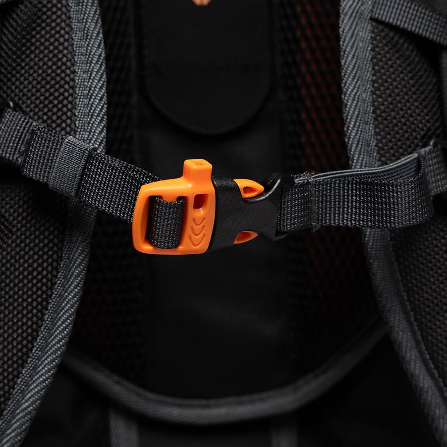 205_ef70cc40e8-bn506-backpack-06-square