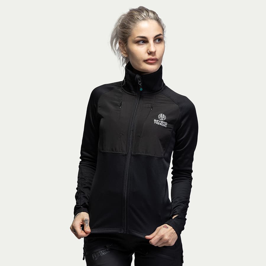 23_d4b2805927-bn102-w-black-3-square