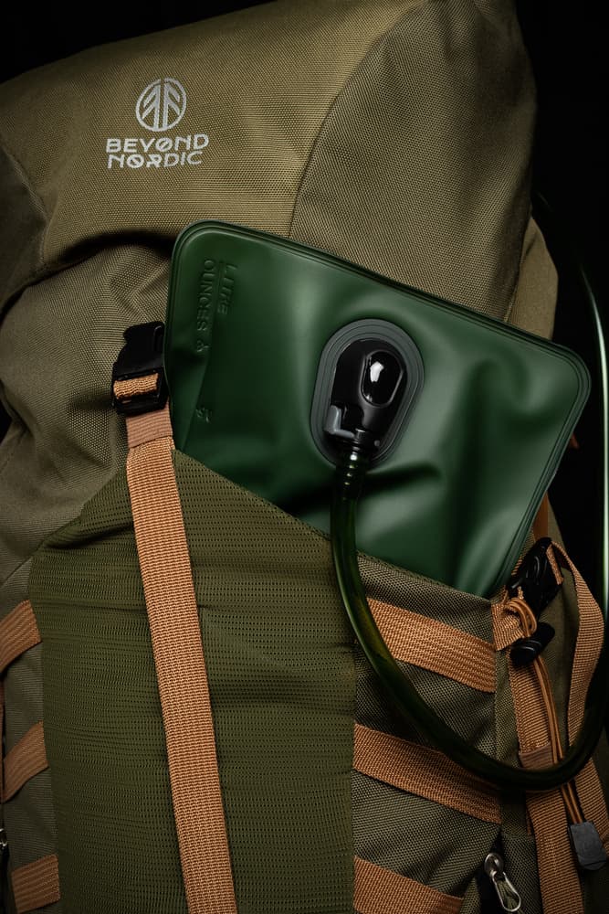 79_678db3f5fc-beyond-nordic-backpack-55l-green-8-full